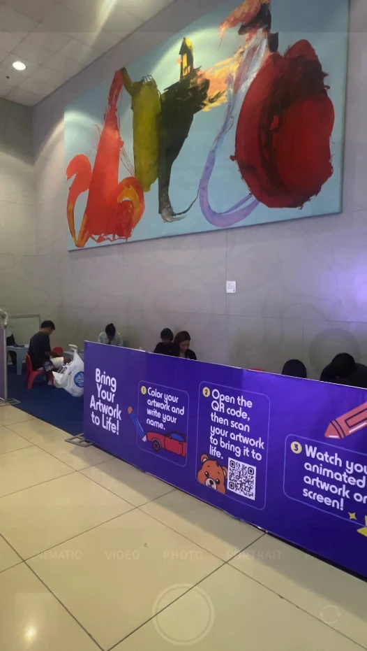 Toy Kingdom Draw to Life activity area with instruction panels
